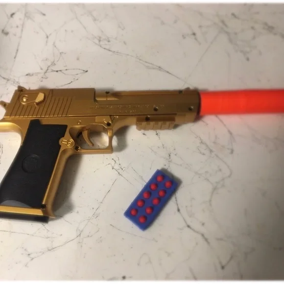 Toy Gun 🎯🔫Soft Bullets Shell With Magazine  GOLD Desert Eagle 50cal - Picture 4 of 11